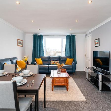 Lovely 3-Bedroom Flat With Free Parking Bridge of Allan Extérieur photo