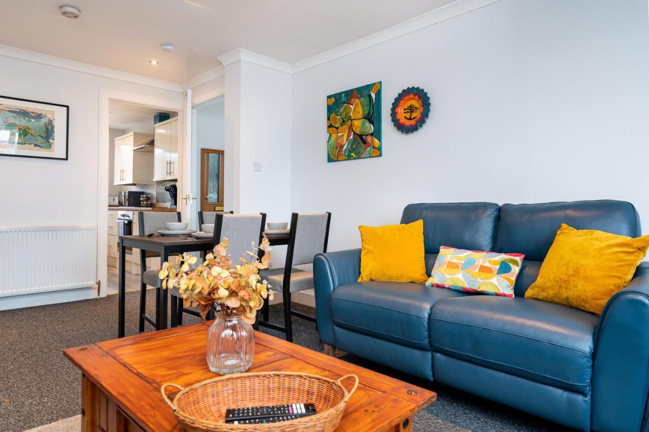 Lovely 3-Bedroom Flat With Free Parking Bridge of Allan Extérieur photo