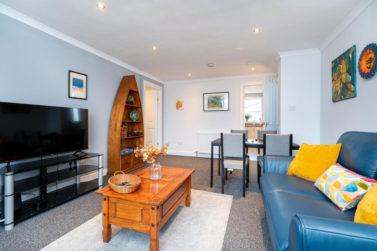 Lovely 3-Bedroom Flat With Free Parking Bridge of Allan Extérieur photo
