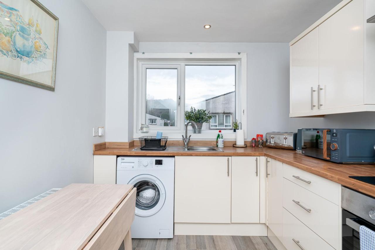 Lovely 3-Bedroom Flat With Free Parking Bridge of Allan Extérieur photo