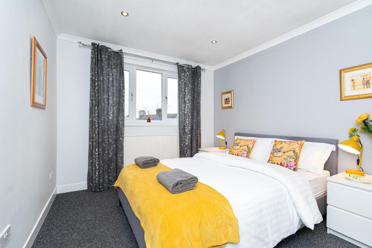 Lovely 3-Bedroom Flat With Free Parking Bridge of Allan Extérieur photo